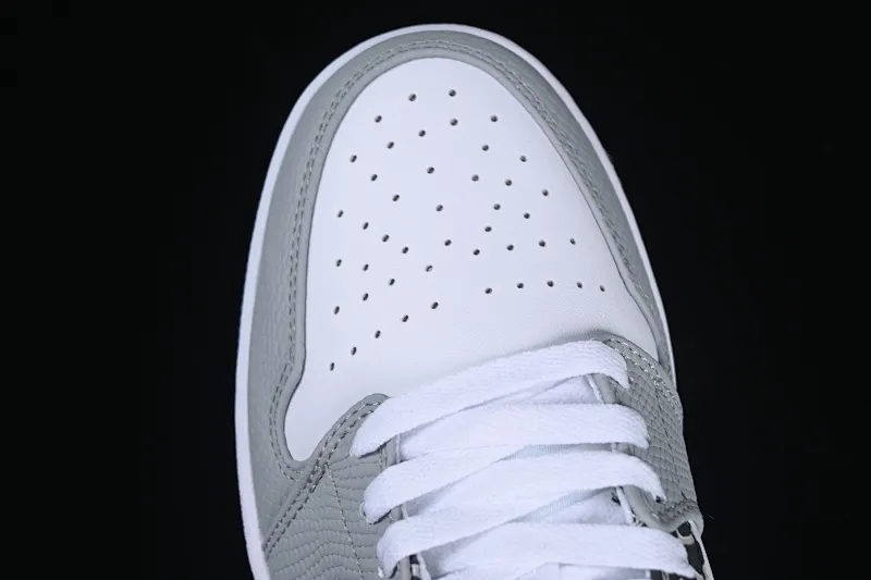 All categories Air Jordan Jordan series basketball shoes Air Jordan 1 Low Air Jordan 1 Low "True Blue" AJ1 Joe 1 burst white and blue color low-top basketball shoes DM1199-140
